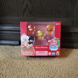 Berry Friends Mini Figures Set